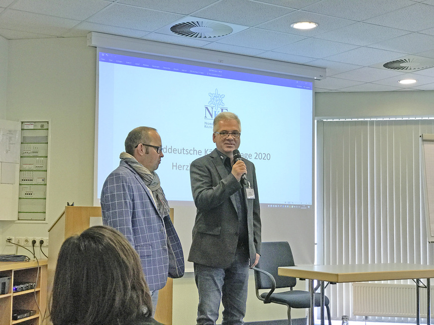 Kay Kuchling eröffnet die Veranstaltung.