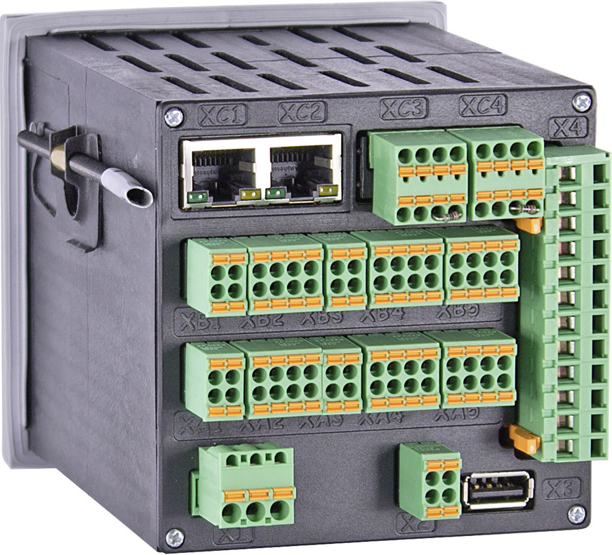 Der Multifunktionscontroller hat neben jeweils zwei Universal- und Normsignaleingängen auch zwei analoge Ausgänge sowie sechs digitale Ein- und Ausgänge.