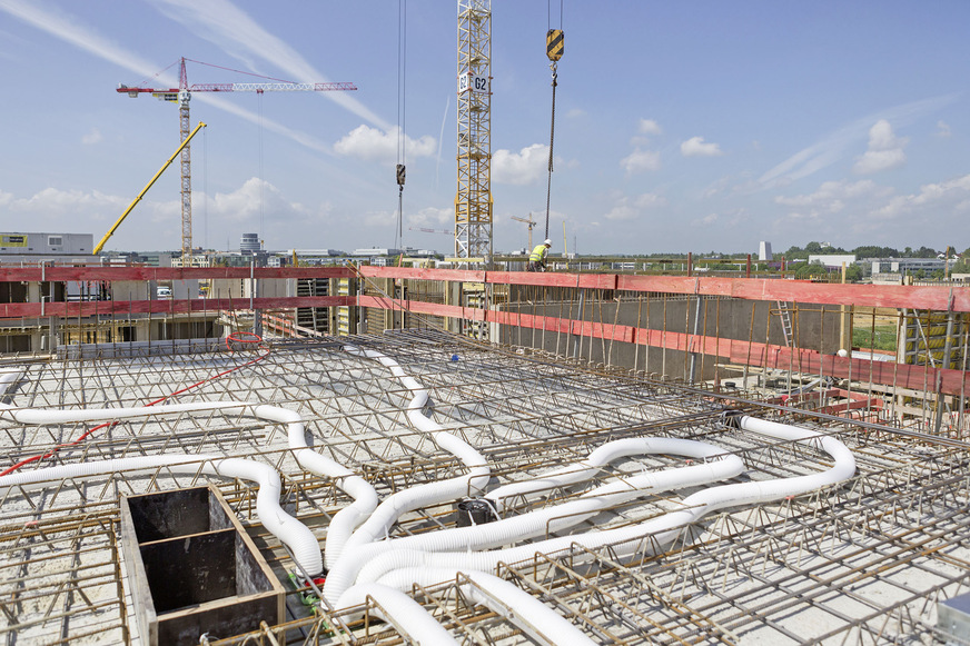 Mit insgesamt 900 Komfort-Lüftungsgeräten und einer umfassenden Luftverteilung von 56 km Länge leistet Zehnder einen Beitrag zu Lebensqualität und Komfort der Bewohner.