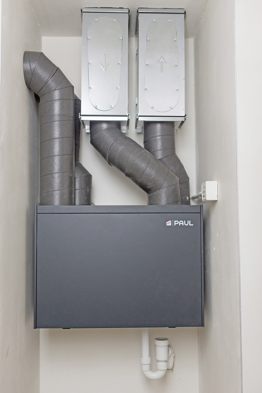 Die Komfort-Lüftungsgeräte Focus und Novus erreichen einen Wärmebereitstellungsgrad von über 90 Prozent. Sie stehen für eine komfortable und individuelle Be- und Entlüftung der einzelnen Wohneinheit, gepaart mit anwenderfreundlicher Bedienung und hoher Energieeffizienz.