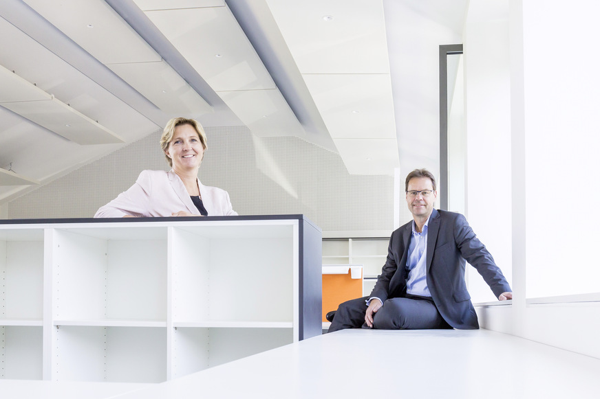 Das schlüssige Konzept der Firmeninhaber, Isabel Podufal-Wiehofsky und Robert Wiehofsky zur nachhaltigen Weiternutzung der ehemaligen Grundschule überzeugt.