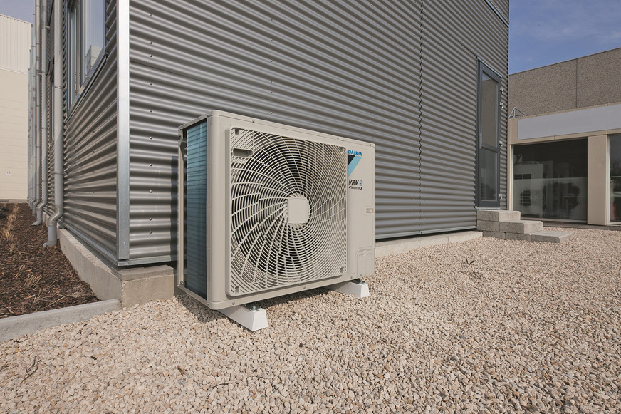 Die für das Kältemittel R-32 entwickelte Baureihe VRV 5 S von Daikin steht für eine sichere Technologie, platzsparende Installation und ökologische Nachhaltigkeit