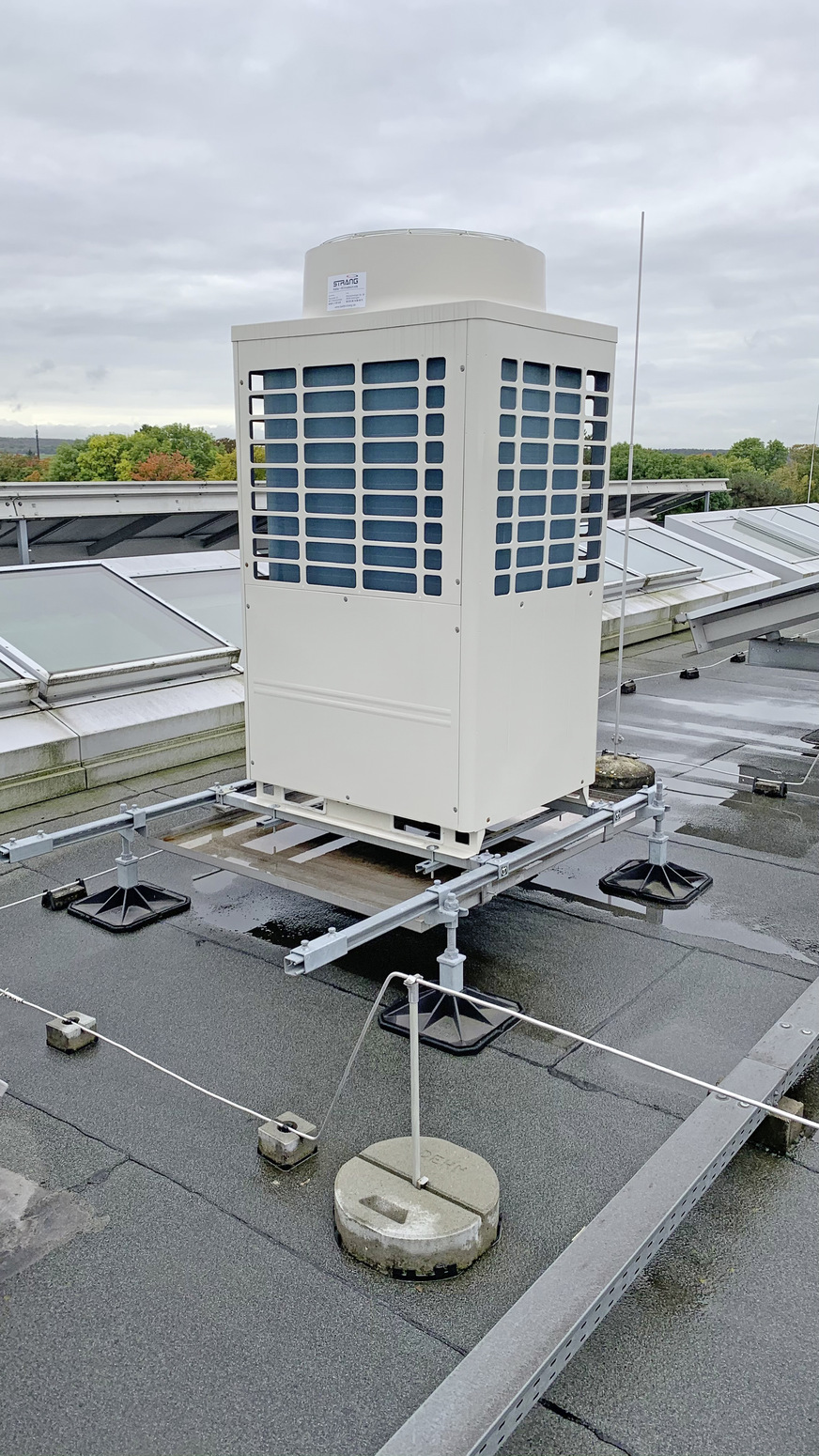 Um sowohl die Betriebs- als auch die Energiekosten niedrig zu halten, entschied man sich für ein VRF-System von Toshiba.