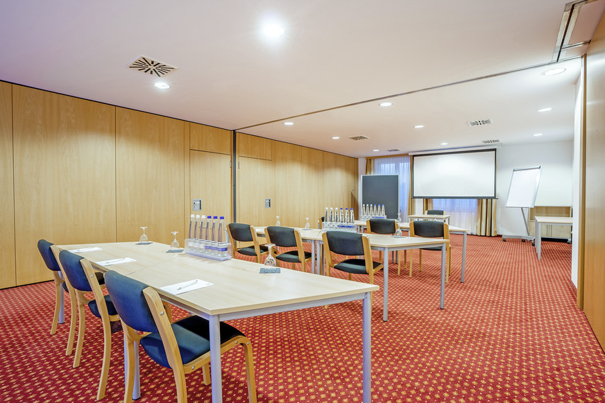 „Unsichtbare“ Quality Klimatisierung sorgt für ein Wohlfühlklima in dem Konferenzraum