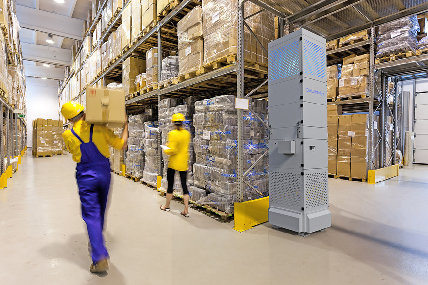 Beispielsweise auch in Lagern können Luftreiniger Gesundheitsgefahren vermindern.