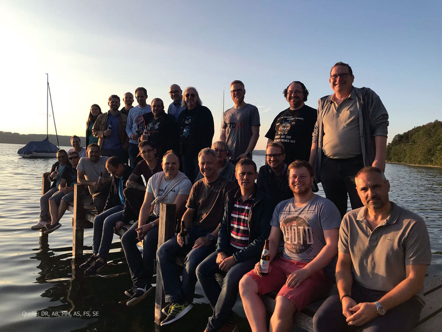 Wir treffen uns am Vorabend am See