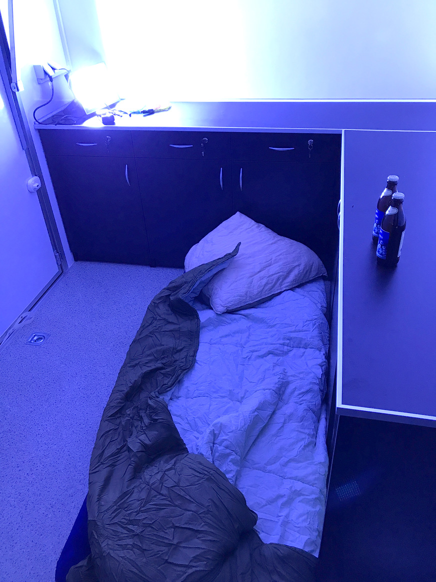 Rehfelds erste (und einzige) Nacht im Hänger. Kalt war es…