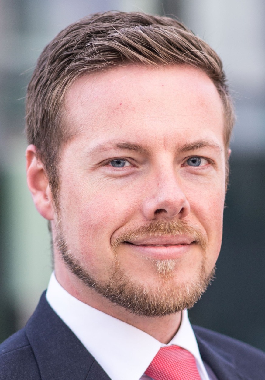 Weiterer Referent beim Seminar ist Dr. Waldemar Wagner.