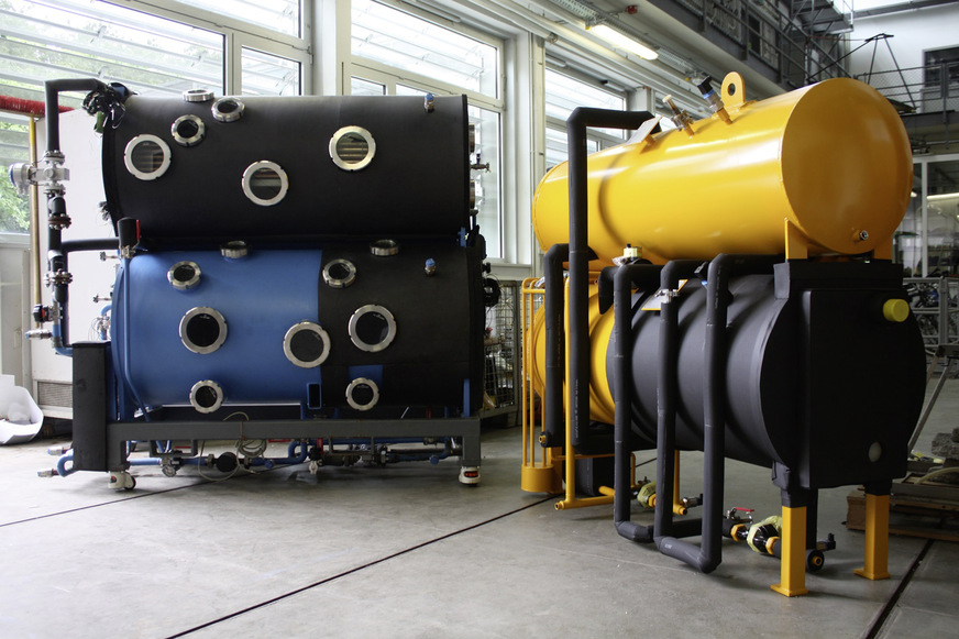 Bild 3: Die von der TU Berlin entwickelten Absorptionskälteanlagen sind speziell für die in Fernwärmesystemen vorherrschenden Temperaturen ausgelegt. Lizenznehmer sind die Helmut Bälz GmbH und die Bälz-Tochter BS Nova.