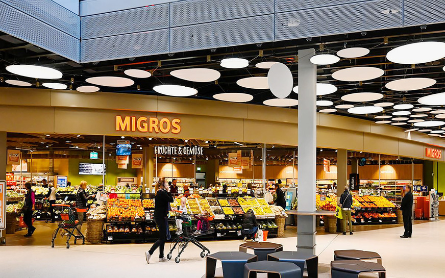 Mall-Bereich mit Zugang Verkaufsfläche Supermarkt