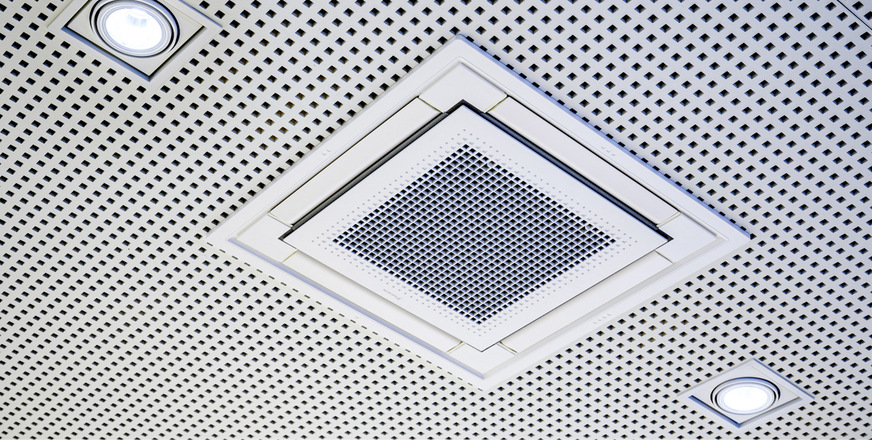 Daikin Euroraster Kassettengeräte temperieren die Innenräume der Kind Filiale in der Duisburger Innenstadt.