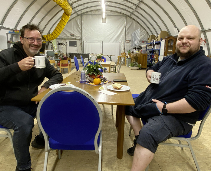 Blick in das Versorgungszelt. Es ist noch früh ;-)