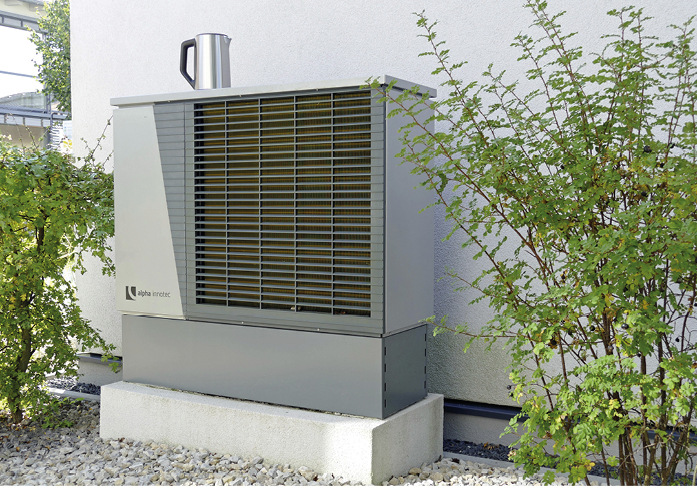 Die Anschlussleistung einer Hauswärmepumpe entspricht der eines Wasserkochers. Die Strommenge ist nach Ansicht von Dr. Miara nicht das Problem, sondern die Stromleistung.