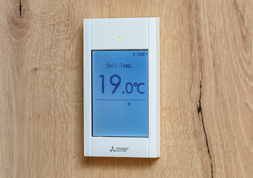 Zur Steuerung des Raumklimas stehen individuell konfigurierbare Fernbedienungen zur Verfügung.