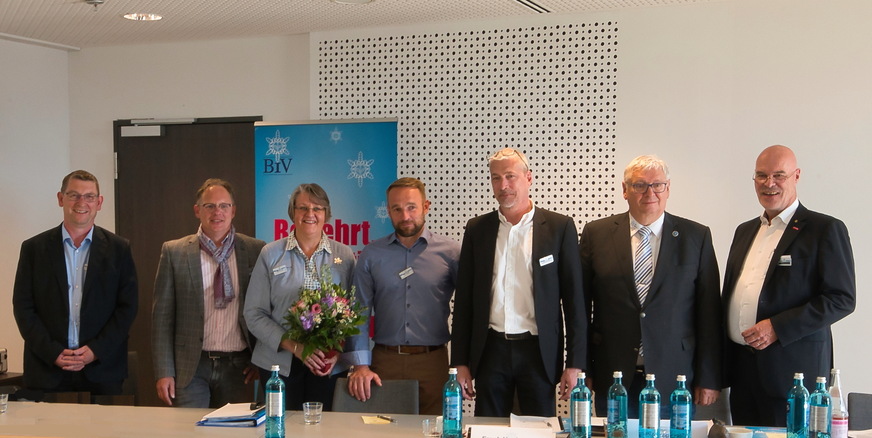 der neue Vorstand des BIV (v.l.n.r.: Torsten March, Björn Sielaff, Manuela Gerke, Oliver Sandner, Frank Heuberger, Wilfried Otto, Heribert Baumeister)