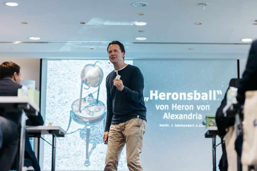 Prof. Dr. Klemens Skibicki, Digital-Experte