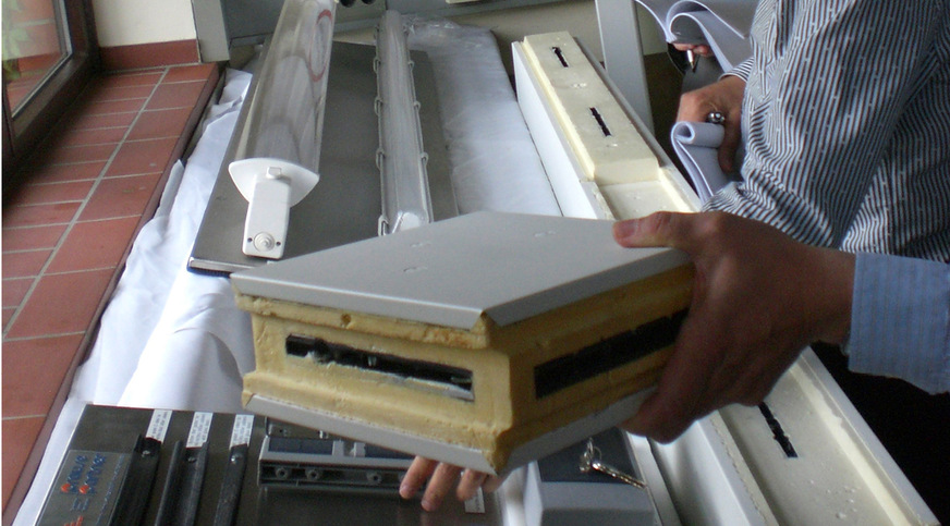 Kühlzelle gefällig? Weit im Vorfeld mussten „Mock-Ups“ hergestellt werden. Von diesen kleinen Beispielkonstruktionen konnte der Kunde einen Eindruck über die spätere Anlage gewinnen.