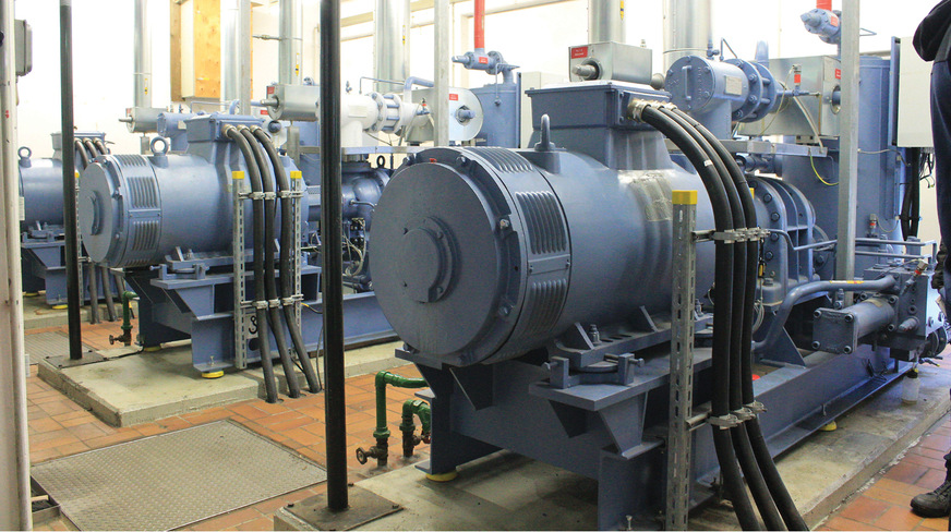 GEA stellte drei Grasso-Schraubenverdichteraggregate SB-5A für die EisArena Winterberg bereit.