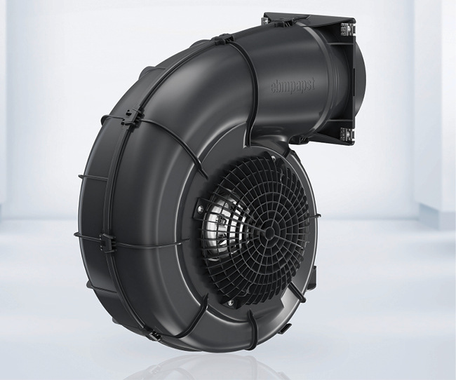 EC-Radialventilator RadiCal mit Flügelradanemo­meter zur selbstständigen Volumenstrommessung – und -regelung, rückwärts gekrümmt, einseitig saugend mit Gehäuse (Flansch).