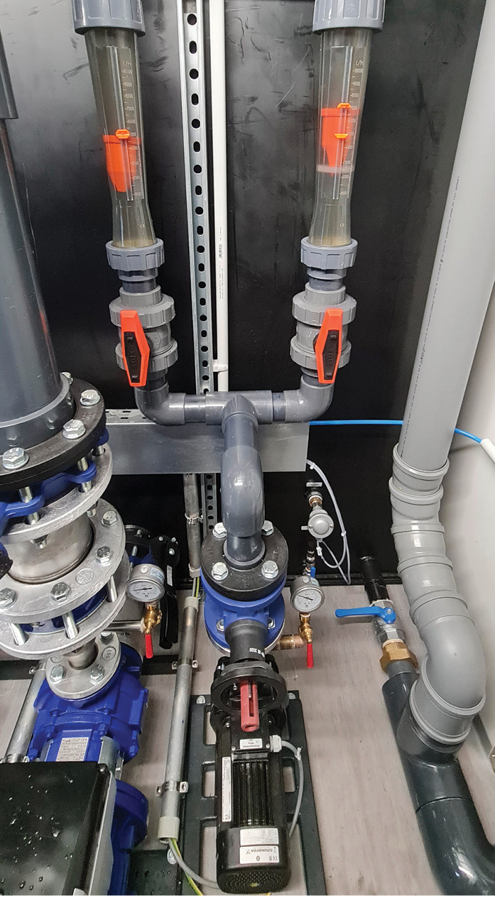 Klare Sache: Die Kühlwasserqualität ist gut sichtbar.