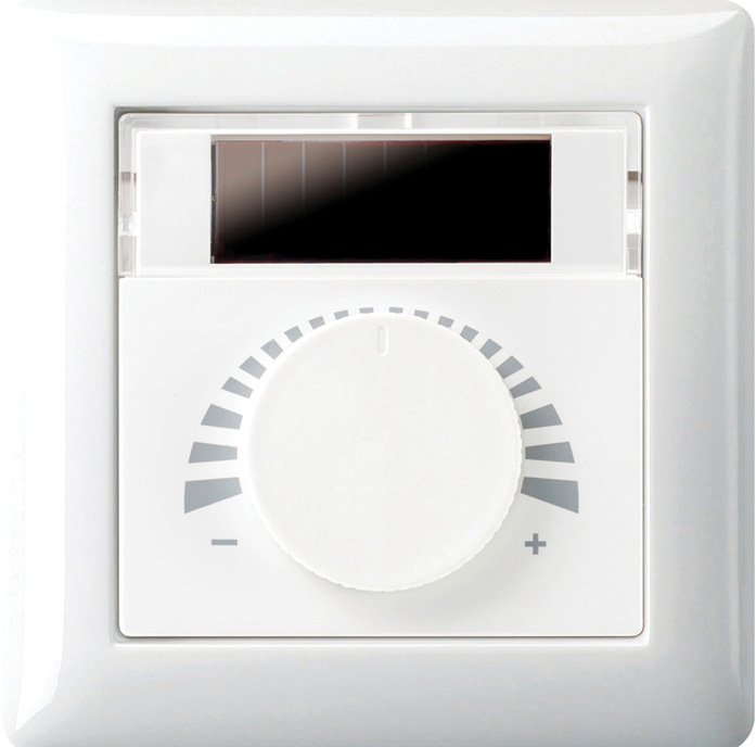 180 Raumbediengeräte SR07 P für die ­Temperaturmessung und -regelung senden ihre Werte an die zentrale Gebäudeautomation.