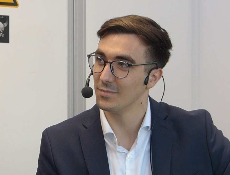 Vorher eine Ausbildung zu machen, ist hilfreich, aber nicht notwendig.