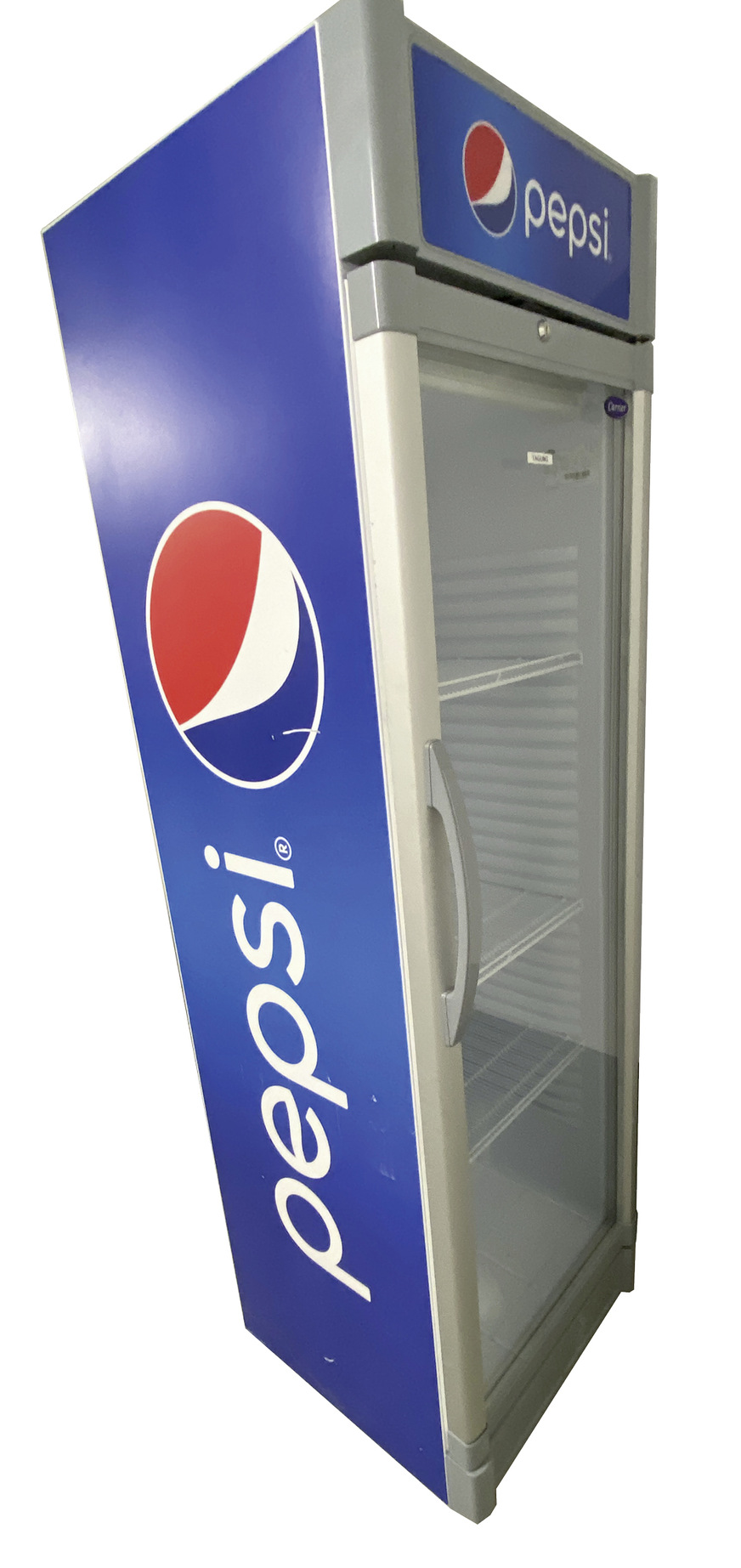 So haben Pascal und ich den Kühlschrank vorgefunden und im Keller des Hotels „gesichert“.