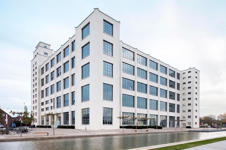 Der NINO-Hochbau, ein Industriebaudenkmal von überregionaler Bedeutung, beherbergt das neue Büro mit Schulungszentrum und Showroom.