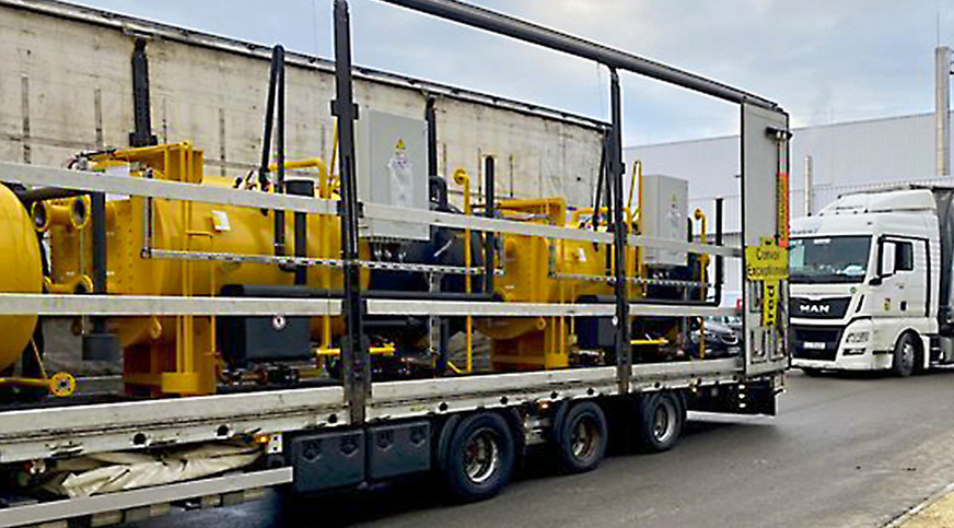 Die Hornisse geteilt beim Transport per LKW...