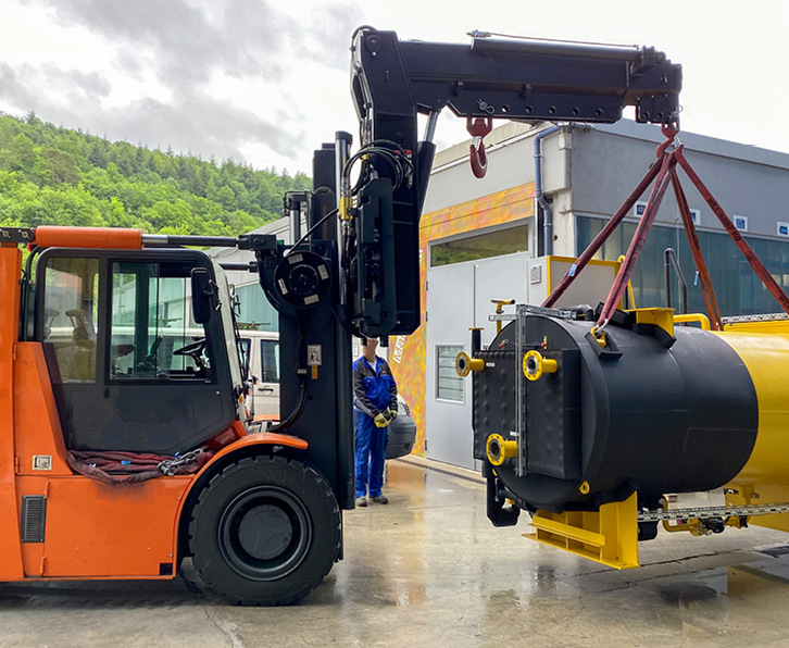 ... geteilt auf dem Weg zum Einbau...