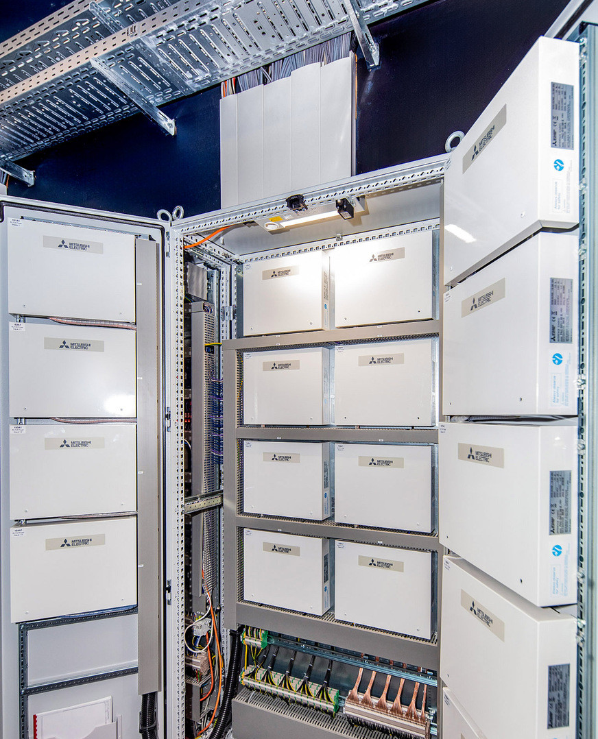 Die reibungslose Kommunikation zwischen den Wärmepumpen der Mr. Slim-Serie und den bauseitigen Wärmetauschern der Lüftungsgeräte erfolgt über Anschlusskits vom Typ PAC-IF013B-E.