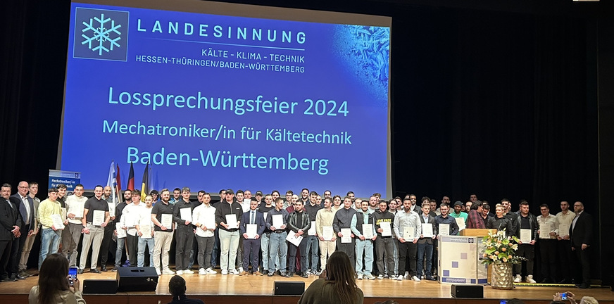 Lossprechungsfeier in Baden-Württemberg für 96 Mechatroniker und eine Mechatronikerin