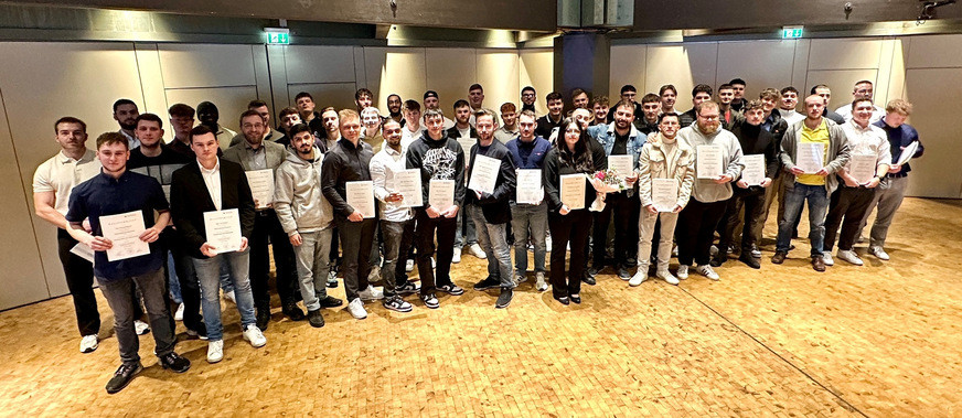 62 neue Gesellen und eine Gesellin aus Hessen