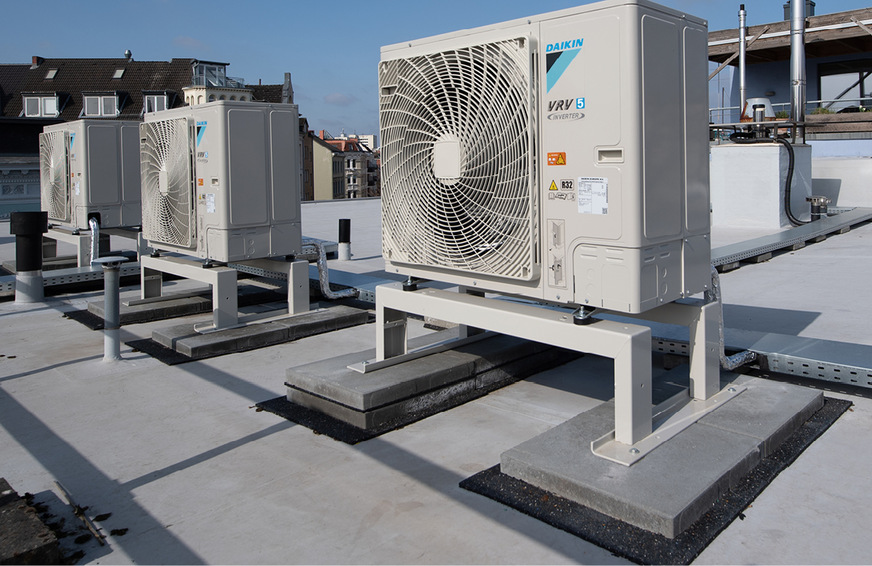 Die Dachaufstellung im Stadtbild erfordert besonders leise Geräte.