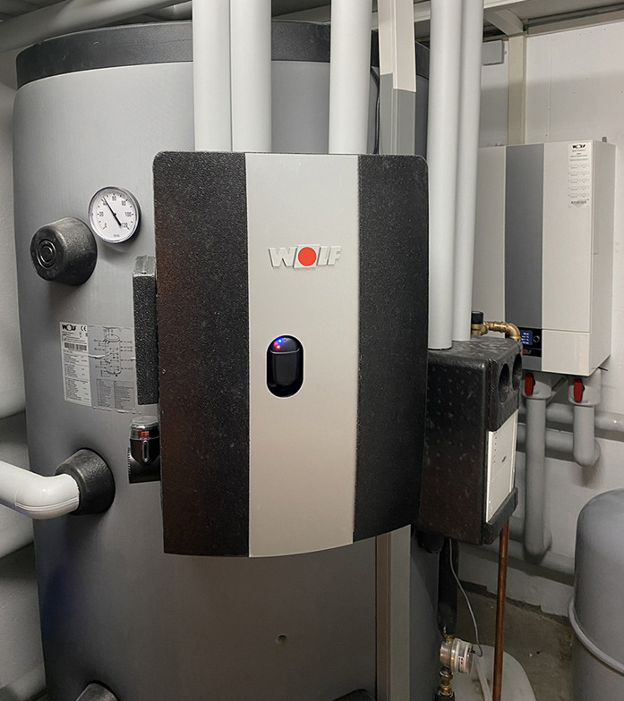 Ein Pufferspeicher ermöglicht eine optimale Installation in der Sanierung sowie eine einfache Einbindung weiterer Wärmequellen.