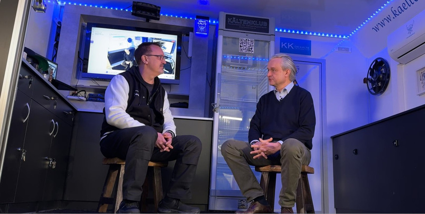 1 Mit Clivet-Geschäftsführer Georg Oborny auf dem Hänger.