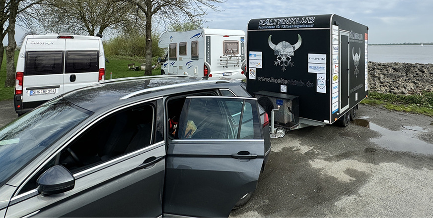 6 Wochenende. Wir fahre die Elbe rauf und lassen die Drohne steigen.