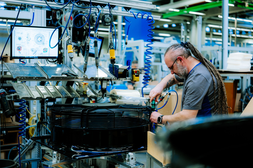 In der Fertigung / Produktion bei ebm-papst, Mulfingen.