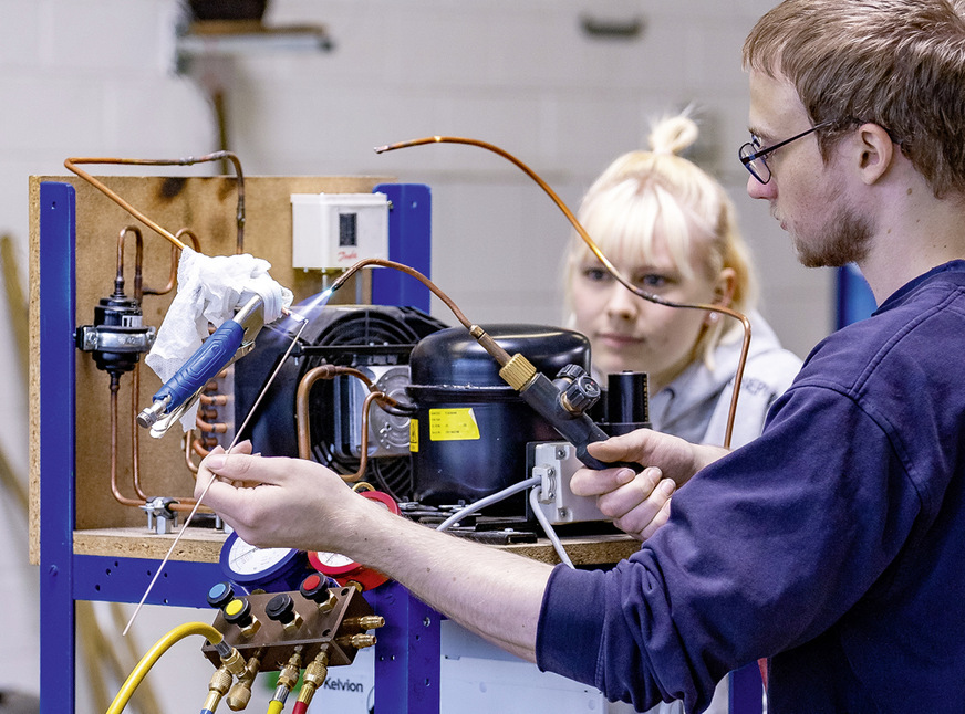 Bau einer Propan-Kältenlage im Rahmen des ÜLU KK5 in der NKF Springe