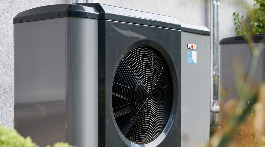 Bei den Vor- und Rücklaufleitungen ist eine ausreichende Dämmung wichtig, um die Wärmeverluste der Zulaufleitung möglichst gering zu halten.