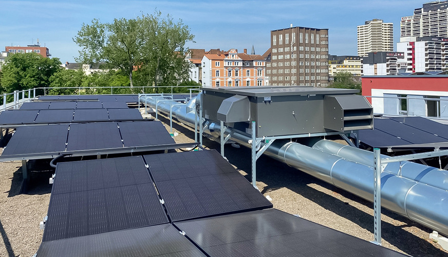 Wegen ihres Kreuzgegenstrom-Wärmeübertragers erzielen die zentralen Lüftungsgeräte Duplex 1500 Multi Eco-N von Airflow einen Wärmerückgewinnungsgrad von bis zu 93 Prozent. Die Ventilatoren sind stufenlos regulierbar.