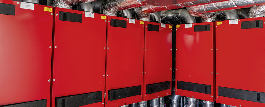 Mehr Platz in den Wohneinheiten: Alle Lüftungsgeräte HomeVent stehen gesammelt unter dem Dach.