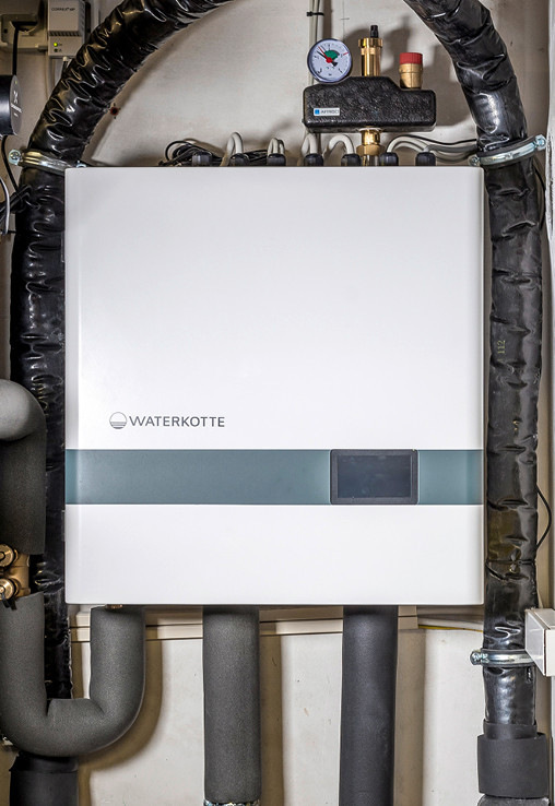 Das kompakte Innengerät der Wärmepumpe Basic Line Air Bloc findet auch in beengten Umgebungen Platz.