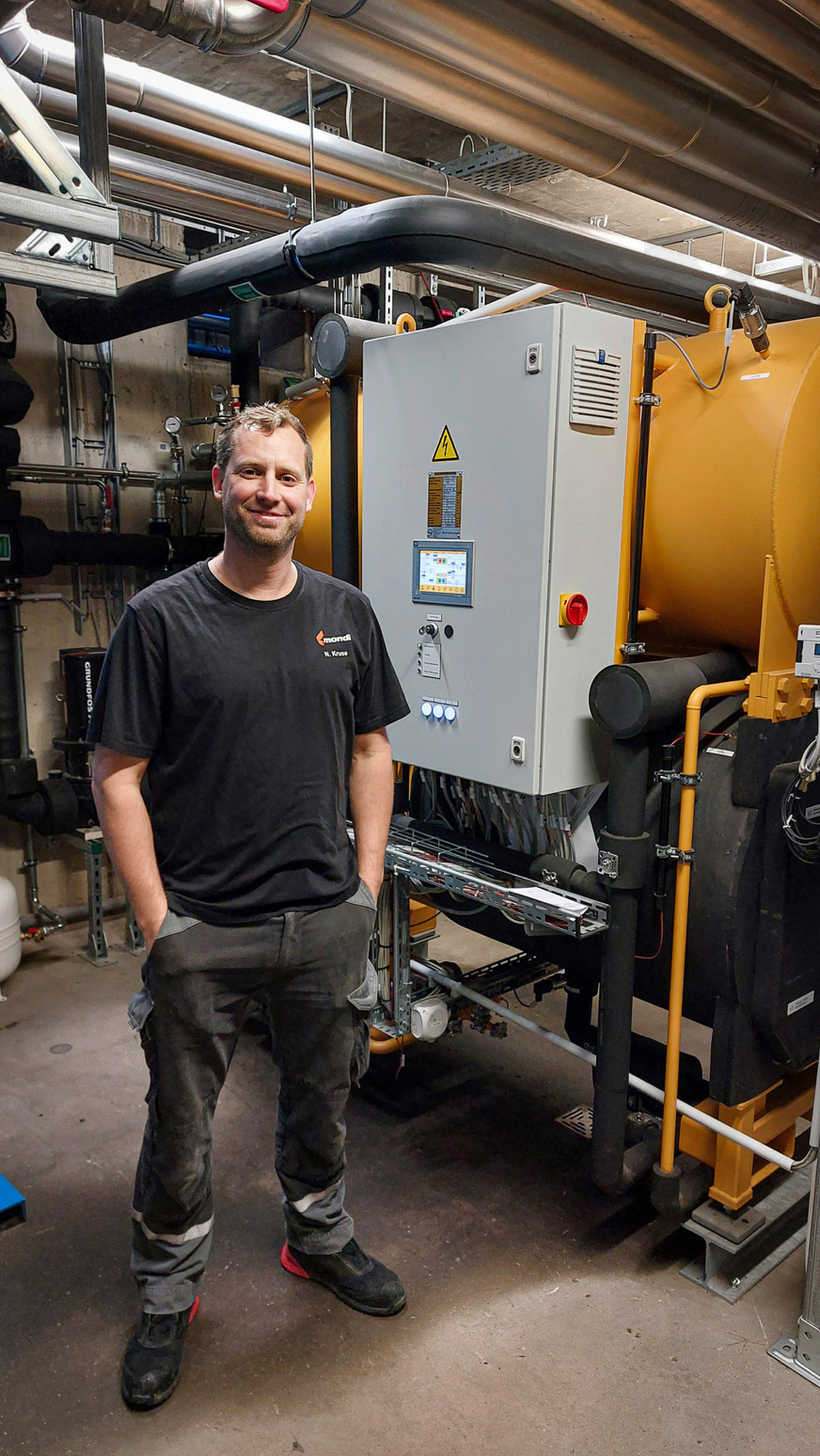 Nils Kruse vor der Hummel