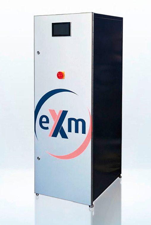 Die eXergiemaschine ist als Standgerät mit bis zu 100 kW Leistung sowie als wandmontierbares Kompaktgerät mit 3 und 5 kW max. thermischer Leistung erhältlich.
