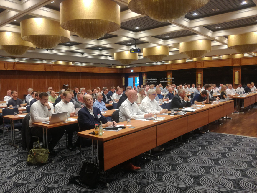 Wie beim Supermarkt-Symposium 2025 werden auch in diesem Jahr in Darmstadt viele Entscheider aus der Kälte-branche und dem Lebensmittel-Einzelhandel erwartet.