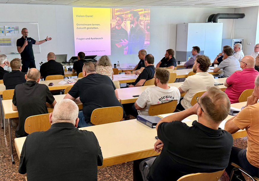 Wichtige organisatorische und inhaltliche Fragestellungen wurden in Arbeitsgruppen und Plenardiskussionen bearbeitet.