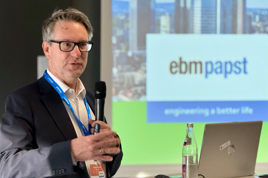 Dr. Daniel Boese, Executive Vice President bei ebm-papst und Beiratsvorsitzender von Next Level Mittelstand, sprach über die Bedeutung der Verwaltungsschale als Grundlage für den Digitalen Produktpass und zukünftige Industrie-4.0-Anwendungen.