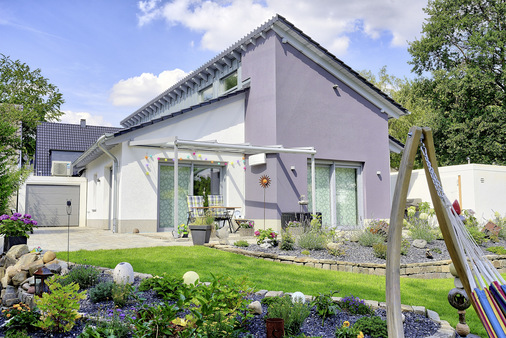 Das neue Haus der Familie Büthe ist mit einer R32-Wärmepumpe Altherma 3 von Daikin ausgestattet. - © Bild: Daikin
