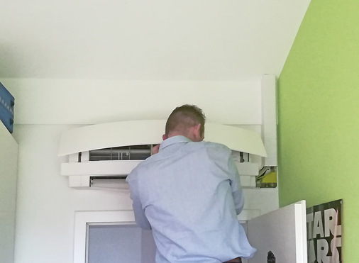 Einen wartungsfreien Betrieb gibt es bei keiner Klimaanlage. 